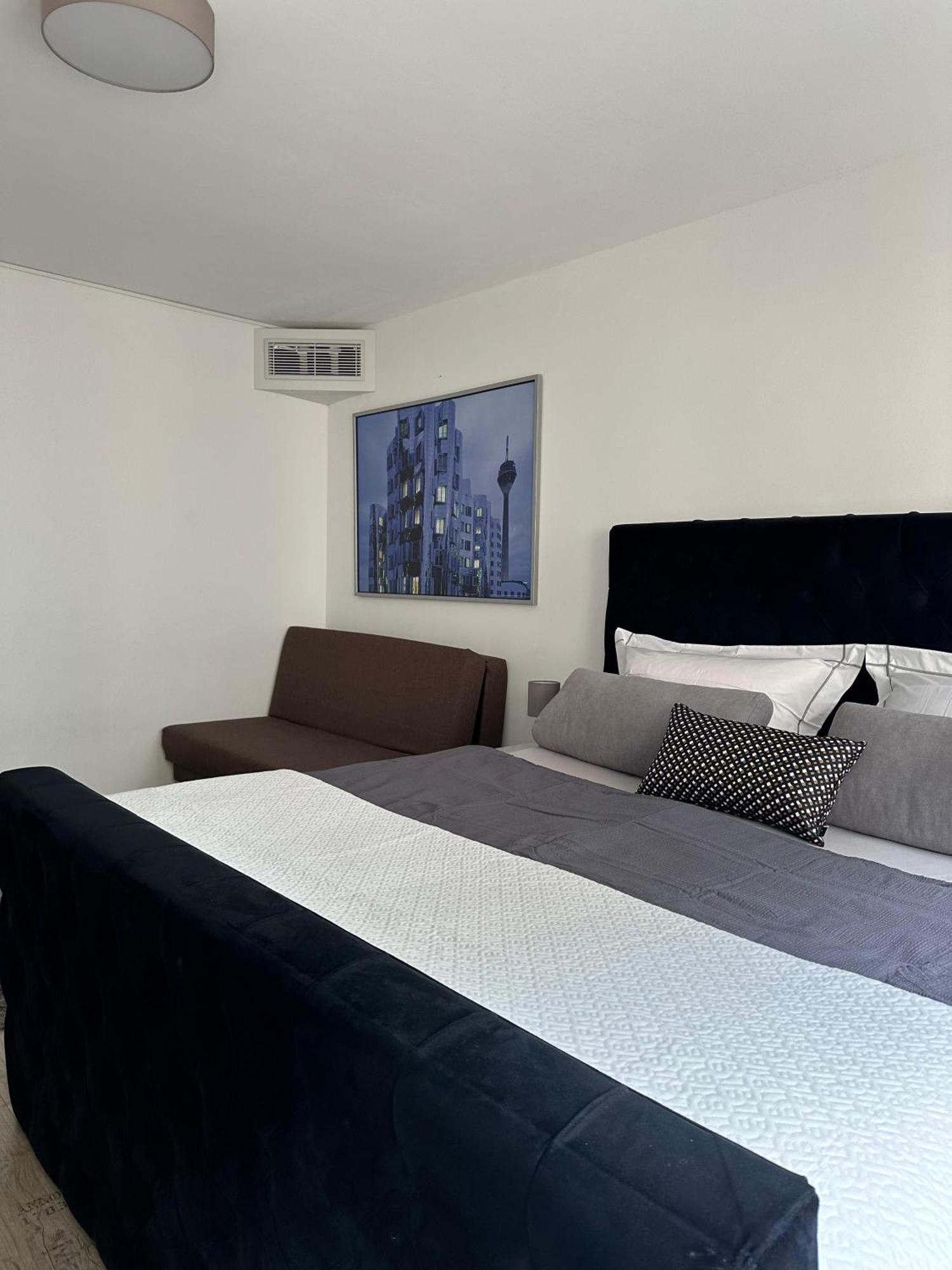 City Center Apartments Duesseldorf Екстериор снимка